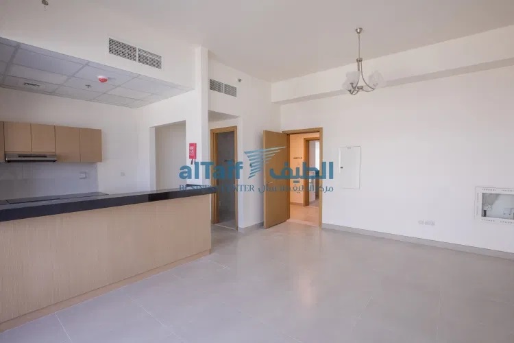 Very spacious 2-bedroom, beautiful layout, st ...